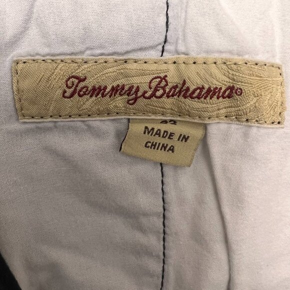 TOMMY BAHAMA Men's Size 32 Nave Shorts with 9" inseam - Picture 5 of 5